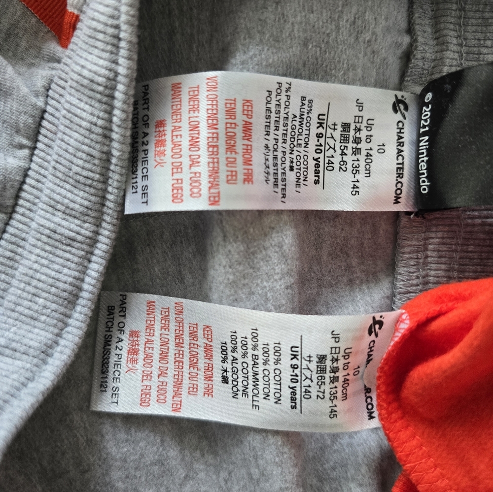 Super Mario NWT Sweatshirt And Sweatpants Set 10 - Picture 4 of 5